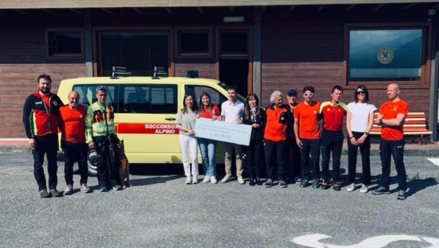 Donati al Soccorso Alpino i fondi raccolti in ricordo di Sebastiano Erba