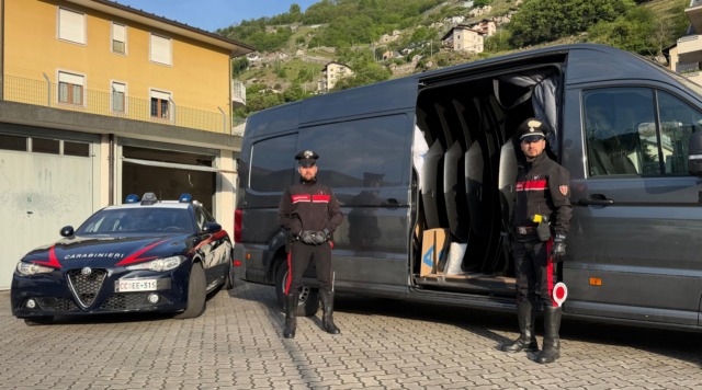 Due in manette per furto aggravato in ditta da 250mila euro