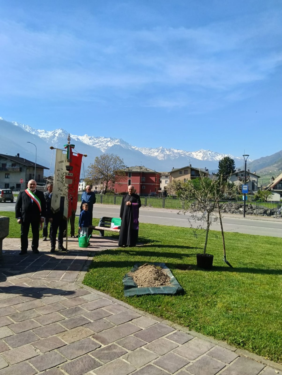 Al Giardino della Memoria il toccante ricordo dei 5 martiri della Resistenza