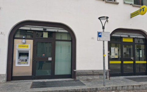 Installati due nuovi ATM Postamat in Valle
