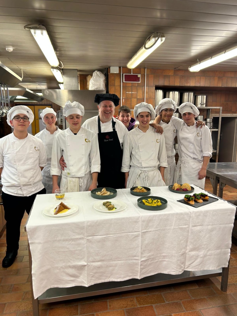 I ragazzi del Caurga imparano la cucina sostenibile