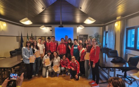 Grande partecipazione alla cerimonia di consegna delle Borse di Studio