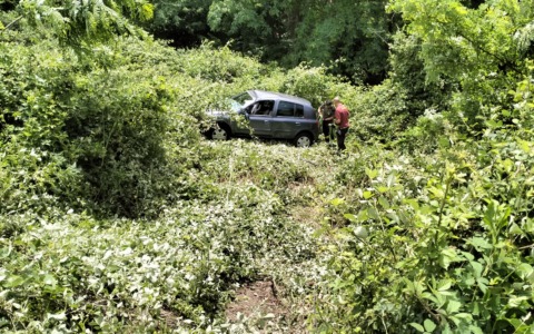 Auto fuoristrada, ferito un 81enne