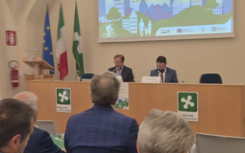 Housing sociale, Regione Lombardia investe 96 milioni di euro: tappa a Sondrio per il tour “Abita in Lombardia”
