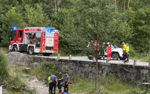 Muore per un malore in acqua a 26 anni