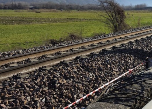 Un’altra tragedia sui binari, un morto a Regoledo