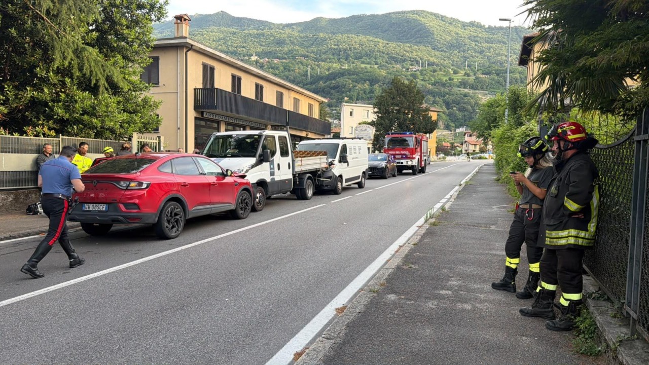 Maxi tamponamento sulla Regina, sette feriti lievi