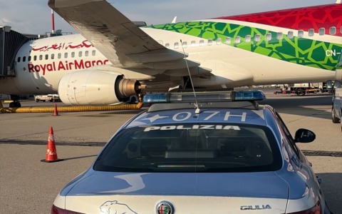 Condannato per droga e nei guai per altri reati, straniero rimpatriato