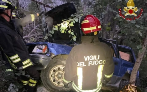 Esce di strada con la jeep, lutto per la morte di Fabio Nani
