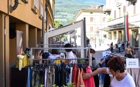 Morbegno in festa con lo “Sbaracco”