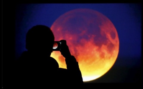 Venerdì 28 agosto all’alba lo spettacolo dell’eclissi lunare