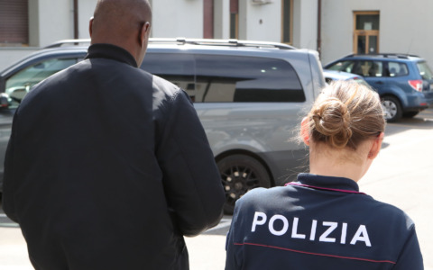 Ubriaco e molesto in hotel, 50enne nei guai
