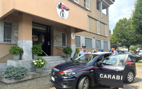 Danneggiano il villaggio di Babbo Natale: presi, fanno volontariato e la denuncia viene ritirata