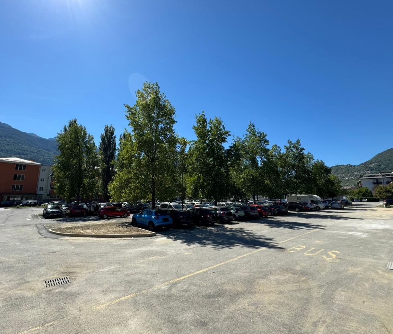 Parcheggio cimitero, pronti nuovi posti auto