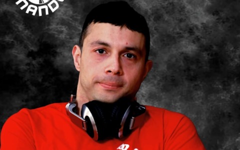 Dj Nando, dalla carrozzina alla consolle