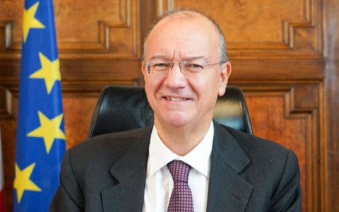 Il ministro Valditara alla consegna del premio “100 con Merito”