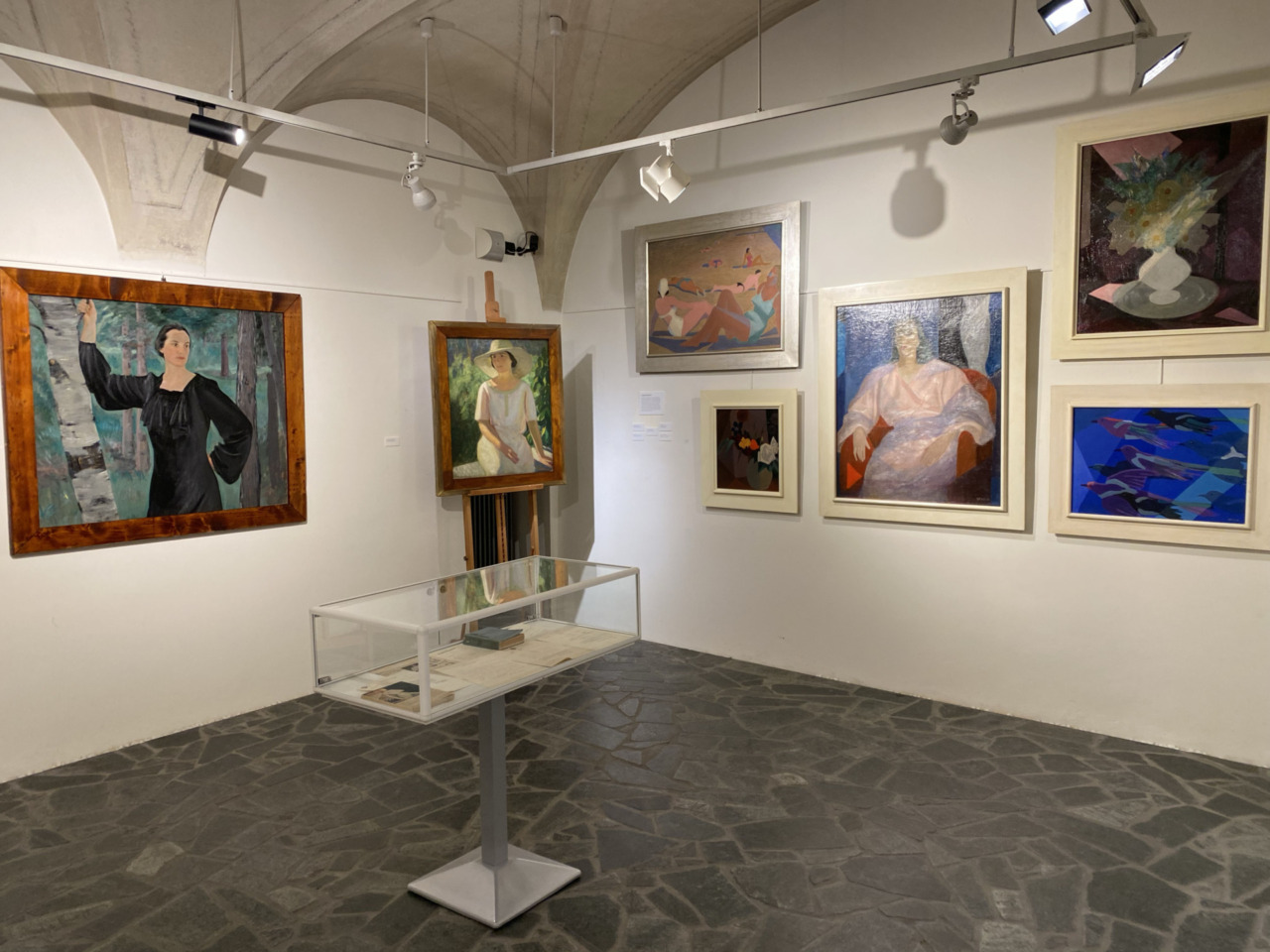 Al via la mostra “Luigi Bracchi. L’eleganza discreta del Novecento”